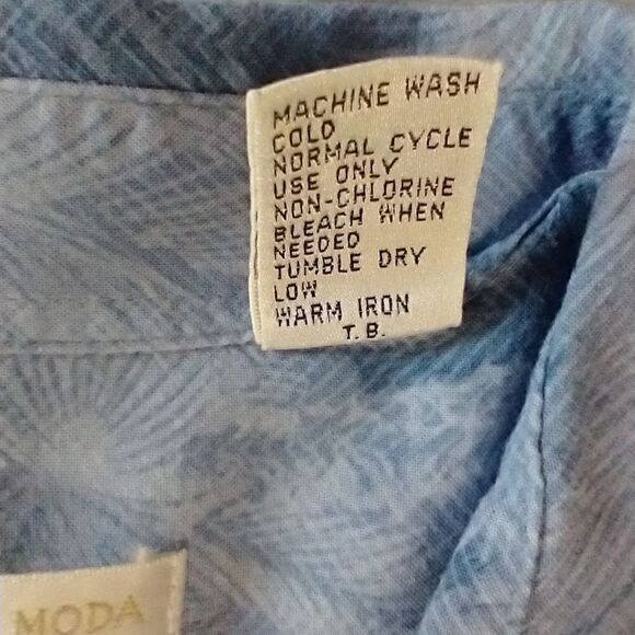 USED Men's Short Sleeve Shirt - Picture 3 of 4